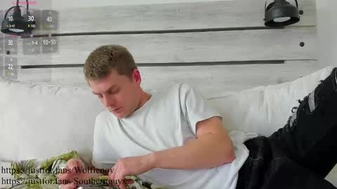 Wolfienov online show from December 15, 6:26 pm