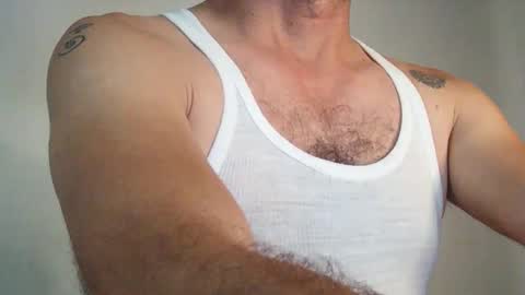 Luis online show from October 31, 10:57 pm