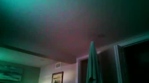 woodeee77 online show from December 14, 7:21 pm