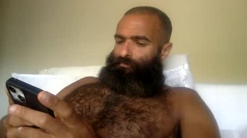 woof_wolf37 online show from May 31, 6:09 pm