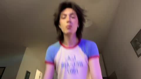 Glen online show from April 5, 6:15 pm