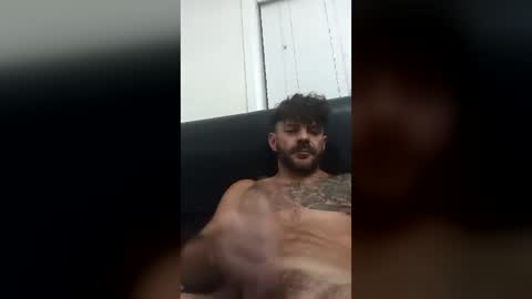 wozzalynch470027 online show from August 5, 10:37 pm