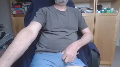 ws8l online show from April 22, 10:31 am