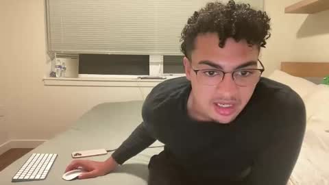 Saint online show from April 9, 4:10 am