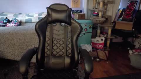 Wyatt online show from October 29, 10:34 pm