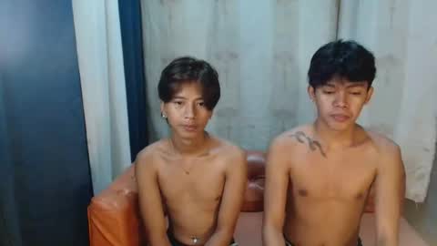 x_lee06 online show from January 12, 8:13 pm