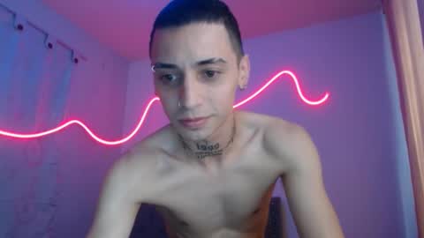 Snapshot of xalejo_max chatting on September 23, 6:29 pm xalejo_max online show from September 23, 6:29 pm