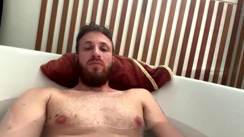 Snapshot of xavou779 chatting on December 20, 11:10 am xavou779 online show from December 20, 11:10 am