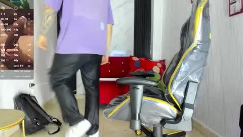      online show from October 21, 12:19 pm