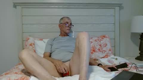 Xposer2 online show from November 3, 10:55 pm