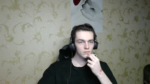 traqqq online show from March 15, 3:18 pm