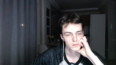 traqqq online show from July 23, 7:44 pm