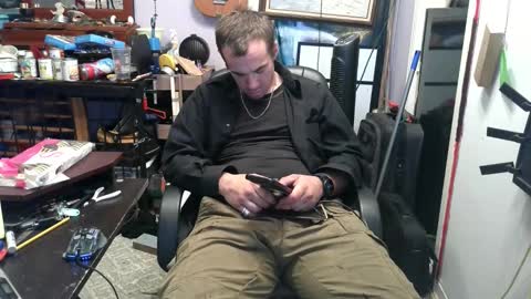 xxScubaStevexx online show from November 5, 8:55 pm