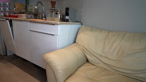     online show from January 24, 11:59 am