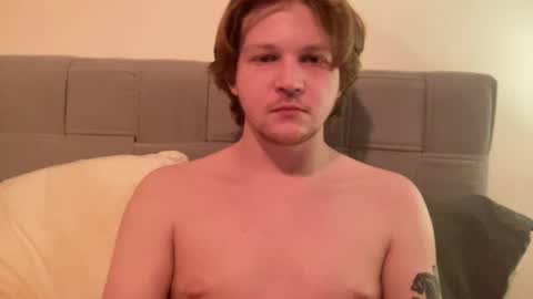 Snapshot of xxxgingerboyxxx chatting on February 9, 1:01 am gingerboy420 online show from February 9, 1:01 am
