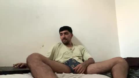Snapshot of y0ungwithbrowndick chatting on March 6, 11:58 am BROWN DICK online show from March 6, 11:58 am