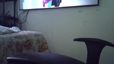 yannisv online show from February 10, 7:07 pm