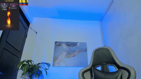 YEIKO ROMERO online show from December 1, 2:31 pm