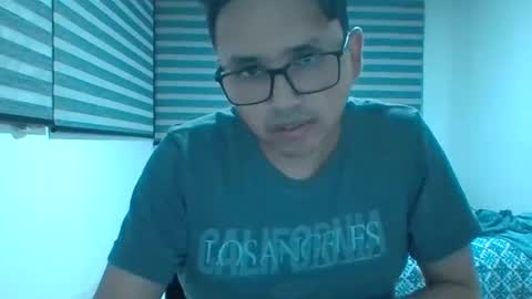 yesidxxx123_ online show from April 26, 4:54 am