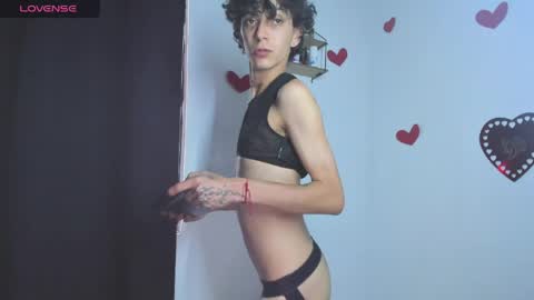 Yei online show from April 15, 7:25 pm