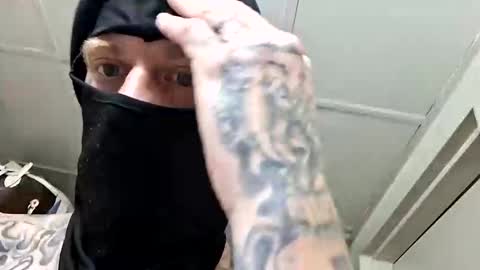 yfwb69xxx online show from November 4, 11:50 pm