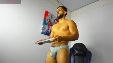 Yiyo online show from July 23, 5:16 am