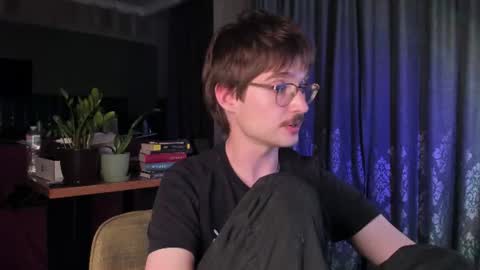 Max online show from July 23, 10:29 pm