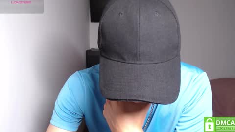 yoshy_man online show from March 10, 3:56 am