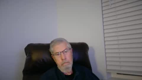 Colorado Guy Straight online show from December 18, 12:12 pm