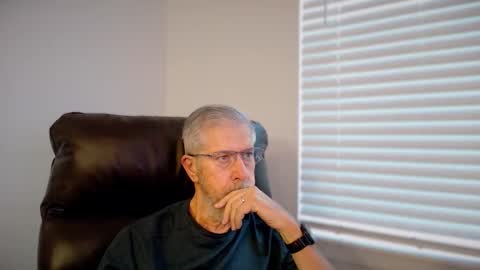 Colorado Guy Straight online show from November 21, 2:27 pm