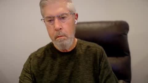 Colorado Guy Straight online show from November 10, 1:38 pm