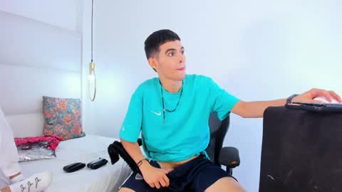 Angel online show from March 31, 2:30 pm