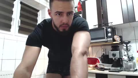 yourfavoritetallboy online show from November 17, 6:44 pm