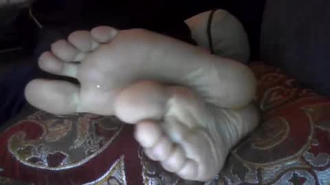 yourloyalfootsub online show from January 5, 1:47 pm