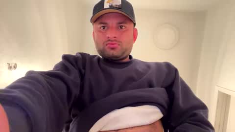 yoursecretlover7 online show from March 2, 4:36 pm