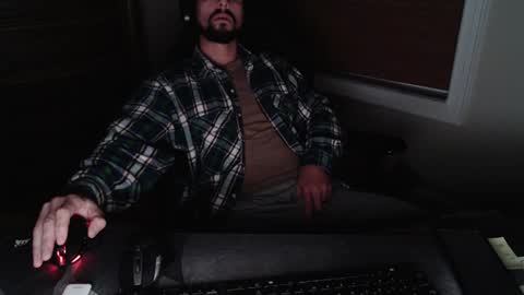 yummydickmilk online show from December 21, 9:12 am