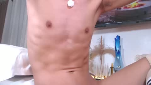 Justine online show from January 3, 7:29 pm