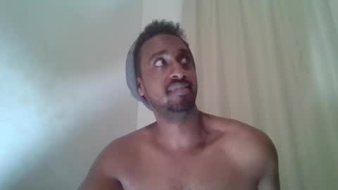 yungswade online show from December 15, 12:40 am