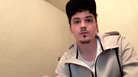 yungstudbev online show from September 23, 5:29 am