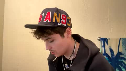 yungstudbev online show from January 31, 8:12 pm