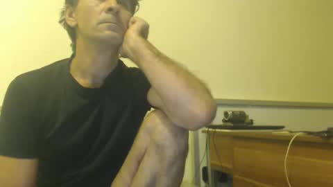 Snapshot of yvesstorm5 chatting on December 14, 7:57 pm yvesstorm5 online show from December 14, 7:57 pm