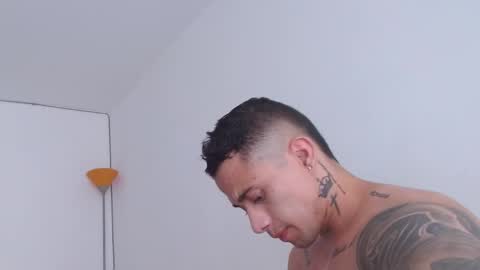 Snapshot of zac_colleng07 chatting on February 15, 7:06 pm Zac Colleng online show from February 15, 7:06 pm