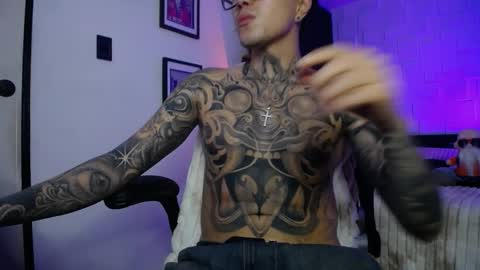 zac_muller1 online show from March 24, 9:14 am