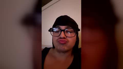 zach_baby online show from February 11, 8:08 am