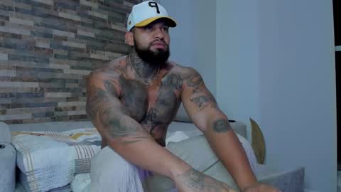 INSTAGRAM yormanfit7 online show from February 25, 10:15 am