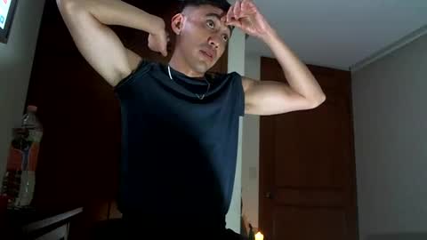 zamiruriel69 online show from November 28, 5:32 am