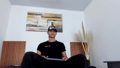 Zander online show from November 21, 1:32 pm