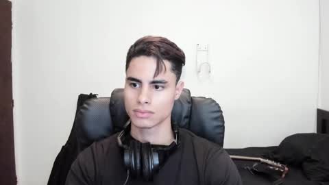 zenzhu online show from December 18, 11:12 pm