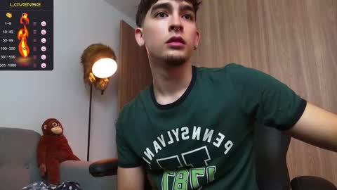 Snapshot of zenn_rush chatting on January 8, 12:26 pm Zenn online show from January 8, 12:26 pm