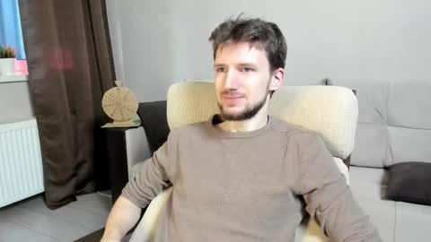 Andrew online show from November 15, 7:54 am